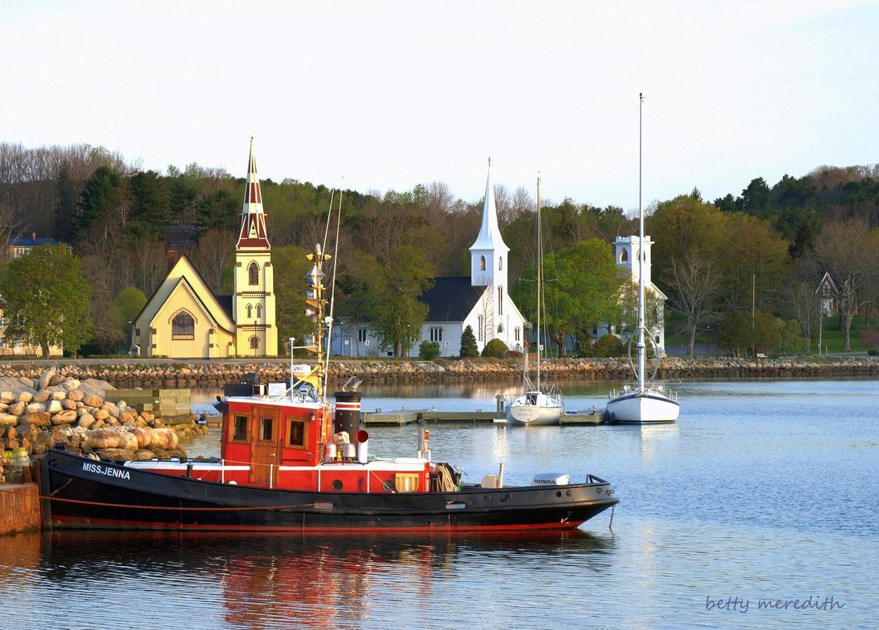 Mahone Bay Beach House Экстерьер фото